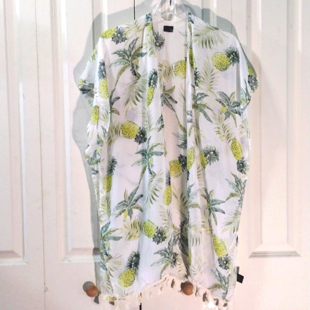 LVS Collections White Pineapple & Palm Tree Printed Cover Up One Size